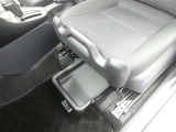 取り出しやすく、しまいやすい収納スペースが満載です。ティッシュやペットボトル等、用途に合わせた収納が可能ですので、使い方はあなた次第!