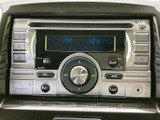使いやすい操作感で、快適なドライブをサポート。お気に入りの音楽を聴きながら、目的地までスムーズに到着できます。CD再生も可能です。