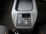 車が気になられましたらお電話かメールでお問い合わせください。他のお客様と商談が重なる場合が増えて来てますので事前にご確認ください。