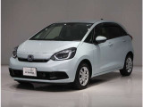 全長約4mのスタイリッシュな車です
