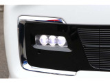 LEDフォグライトも装備されております。霧の中での運転はもちろん雨天での運転も安心です。