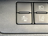 【トヨタセーフティセンス】走行中に前方の車両等を認識し、衝突しそうな時は警報とブレーキで衝突回避と被害軽減をアシスト。より安全にドライブをお楽しみいただけます。