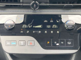 オートエアコンで車内快適!シートヒーターも装備!寒い日でも暖かく快適なドライブを!