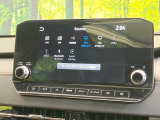 【メーカー純正ナビ】インテリアに溶け込むスタイリッシュな「専用設計」メーカーナビを装備♪視認性や操作性など基本性能にも優れ、より上質なカーライフをお楽しみいただけます。