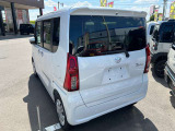 ☆お車についた傷やヘコミ、事故の修理もハヤシにお任せください。自社鈑金工場で修理ができますの安心です☆
