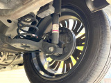 お車を安心してお乗りいただく為には、足回りの定期点検が欠かせません。サービスサポート(有償保証)では無料点検もご提供しており、安心のカーライフをお過ごしいただけるサポート体制が整っています。