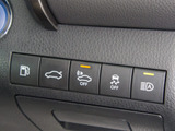 ★使いやすさや安全性を追求したステアリング周り!高級車ゆえにスイッチ類が多いのも特徴ですね!考え尽くされた配置ですぐに使いこなす事が出来ますのでご安心下さい!是非、体感してみて下さい!!