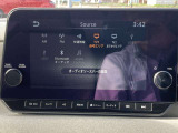 日産純正メモリーナビには、地デジTV、Bluetooth対応など充実した装備となっております♪
