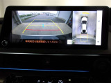 バックモニター付きで慣れない駐車場や車庫入れをサポートします。