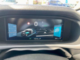 運転席前のスピードメーターデザインは変更できます。