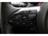 ブルートゥースに接続すれば、スマホに入れている音楽が聞けたり運転中に電話がかかってきてしまった場合もハンドルから電話を取ることができます!