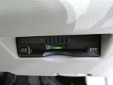 ETC車載器付きです。高速道路の料金所もスムーズに通過できます。