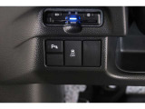 【横滑り防止装置】ドライバーの安全運転をアシストしてくれる装備が充実しています☆ドライバーの不安を安心へと変えてくれますね。