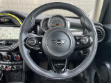 ◆LIBERALAは、輸入車選びの新たなスタイルを提案するインポート・セレクト・ブランドです。オーナー様となる方がクルマから直接感じる感性を第一にした、最良の一台との出会いをコーディネートいたします。