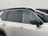 プラスチックバイザーがない分デザインもすっきり★洗車の時の窓拭きもラクラクです!