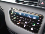 オートエアコンのお車ですので室内の温度をスムーズに調整してくれます♪