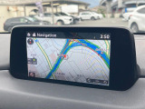 【メーカー純正ナビ】インテリアに溶け込むスタイリッシュな「専用設計」メーカーナビを装備♪視認性や操作性など基本性能にも優れ、より上質なカーライフをお楽しみいただけます。