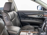 ★快適エアシート&シートヒーターを装備しています!高級車ならではの装備です!シートが暖まる機能!シートから冷風が出る機能!どちらも付いています!!寒い冬も、暑い夏も快適にご乗車頂けますよ!!