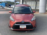 実際に店舗にて撮影しております!実車を見て「写真と違うな...」という事が無いように自然光かつ無加工にて外装を載せております!