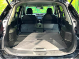 【パワーバックドア】スマートキーや運転席のボタンを押すだけでリアゲートが自動で開閉します!荷物を持っている時や、高い位置にあるバックドアを閉める際に便利な機能です♪