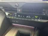 オートエアコンは温度を設定するだけで、自動で風量などを設定してくれます。運転しながら操作も必要ないので、安全性も向上します。