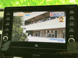 停車中には、地上デジタル放送を楽しめます。休憩時間などに番組を視聴し、リラックスした時間をお過ごしください。エンターテイメント機能充実。