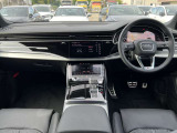 Q8 55 TFSI クワトロ Sライン 4WD 