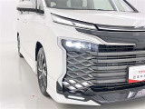 フォグランプ装着車です。暗い夜道の車両前方を明るく照らします