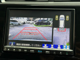 【リアカメラdeあんしんプラス】ホンダ純正ナビ向けのリアカメラ映像を使った運転支援機能付きアクセサリーです。主に駐車・後退時の安全確認をサポートします。