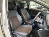 内部はこちらです。快適さと使い勝手を追求した車内空間で、安全な旅をお楽しみくださいませ。