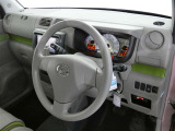 【運転席まわり】・・・簡易クリーニングのみとなります。