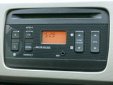 シンプルで使いやすいオーディオシステムを搭載。CDやラジオを楽しめるのはもちろん、AUX端子も備えているので、様々な音楽ソースに対応可能です。