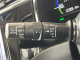 雨天時でもクリアな視界を確保。操作しやすいワイパーレバーで、安全な運転をサポートします。雨の日も快適なドライブを。