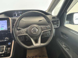 ハンドルは軽やかに回り、気持ちよく運転が出来ます。