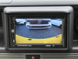 【バックカメラ装備済み】駐車の際の心強い味方!ガイドを見て確認しながら駐車できるので安全です。