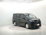 広々とした車内空間に優れた燃費性能。更にデザインも上質で人気のお車です!