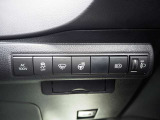 オプション装備のステアリングヒーターで快適に運転頂けます♪