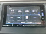 様々な音源に対応し、高音質なサウンドを楽しめます。お好みの音楽を車内で快適に。Bluetooth接続でスマホの音楽も簡単に再生可能です。