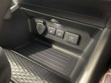 運転席・助手席シートヒーター付き♪お尻や腰回りを温めてくれますよ(^^♪