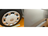 ホイルと車体に傷がございますが、現状販売となっっております。ご確認の上お求めください。
