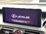 【10.3インチワイドナビ】高級感とインパクトのある大型ワイドナビを装備。各種オーディオ操作はもちろん、横長ワイド画面でのマップ2分割表示など、利便性も高いナビです♪