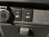 シートヒーター付いてます♪エアコンより先に温まるので冬場の運転も快適です♪