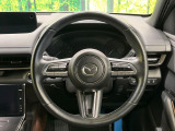 【i-ACTIVESENSE】走行中に前方の車両等を認識し、衝突しそうな時は警報とブレーキで衝突回避と被害軽減をアシスト。より安全にドライブをお楽しみいただけます。
