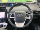 【純正革巻きステアリング】上質な革を使用することで、手にしっかり馴染みとても運転しやすいハンドルです♪