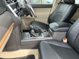 運転しやすい配置のコントロール類が、快適なドライブをサポート。スムーズな操作感で、運転に集中できます。