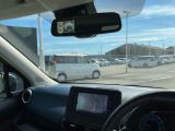 アラウンドビューモニターで駐車も楽々♪