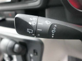 フロントワイパーの間欠機能が付いてます♪