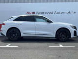 【ブラックStyle】Audiの車両は、空気力学を考慮した流れるようなラインが強調されており、スポーティでエレガントな印象を与えます。