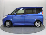 後席両側電動スライドドア☆ 小さなお子様の乗り降りも気楽に行えます。荷物で手一杯の際も、アクションスイッチでドアの開閉ができる上、開口部も広いため大きな物でも一人で積込みが行いやすいです!