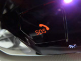 SOSコール/エアバックが展開するような深刻な事故において、自動でSOSコールを発信します。車内で急病人が出るような緊急時は、手動で発信可能です。